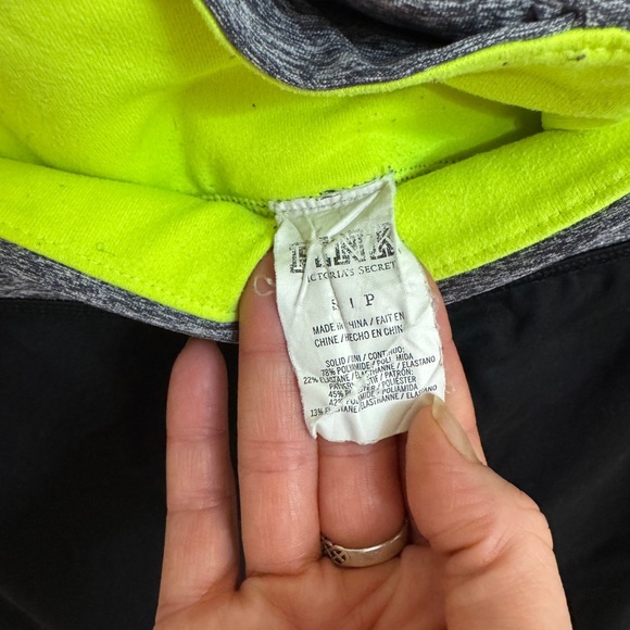 Victoria's Secret Black and Gray Leggings Comfortable Cropped Style Size S - Picture 4 of 6